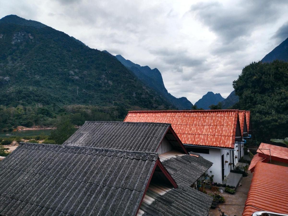Pdv Guesthouse Muang Ngoi Екстериор снимка